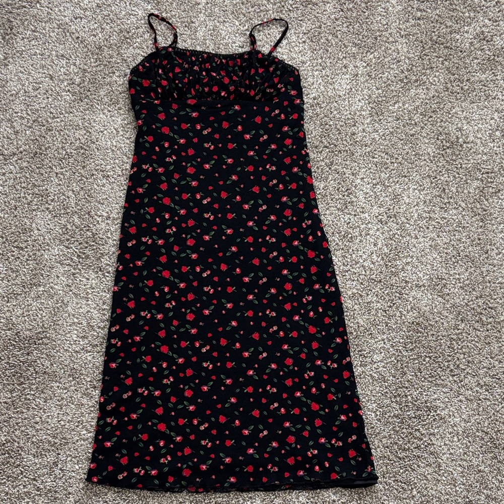 Princess Polly Women’s Black Dress with Red Floral Pattern Size 8